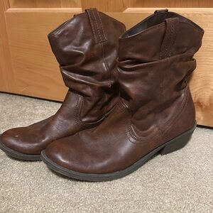 American Eafle AE ankle booties